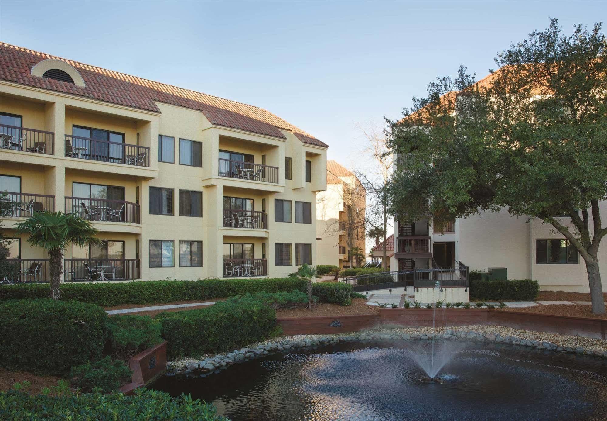 Hotel Marriott's Harbour Point&Sunset Pointe at Shelter Cove à Île de Hilton-Head Extérieur photo
