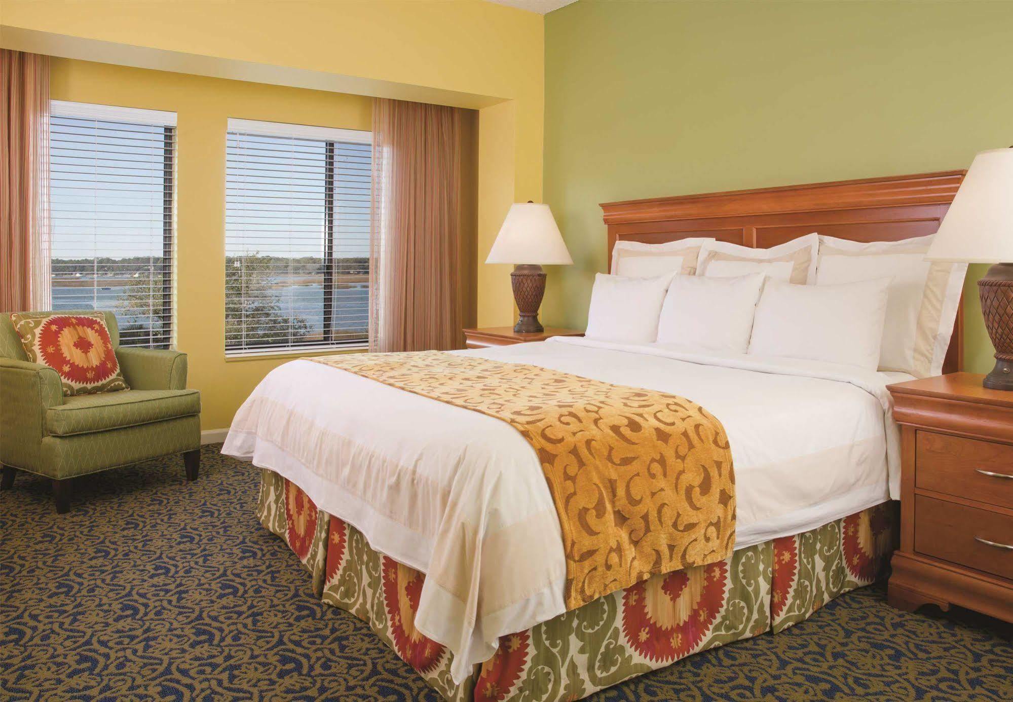 Hotel Marriott's Harbour Point&Sunset Pointe at Shelter Cove à Île de Hilton-Head Extérieur photo